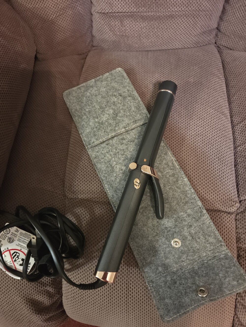 T3 Gray Curling Iron with Rose Gold Accents